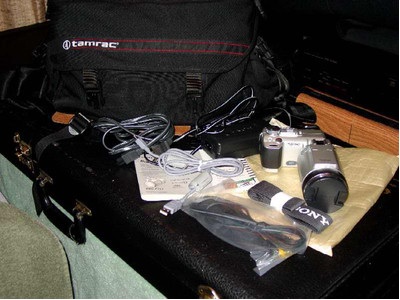 Sony DSC F717 w/Tamrac Bag $400.00